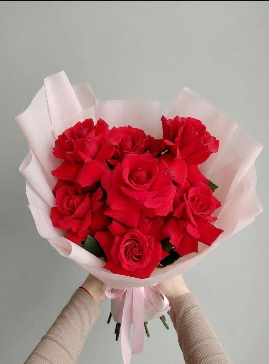 Моно-букет из красных французских роз